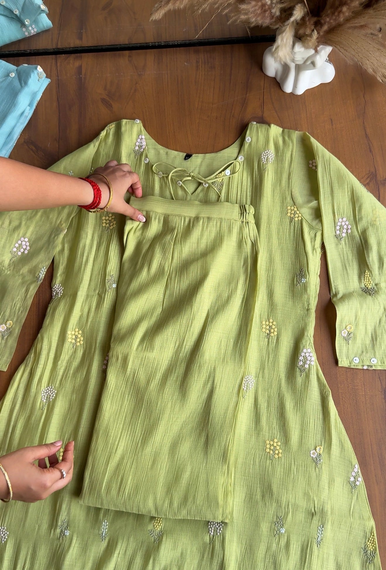 Sakhee Embroided Dress-Pistachio Mist