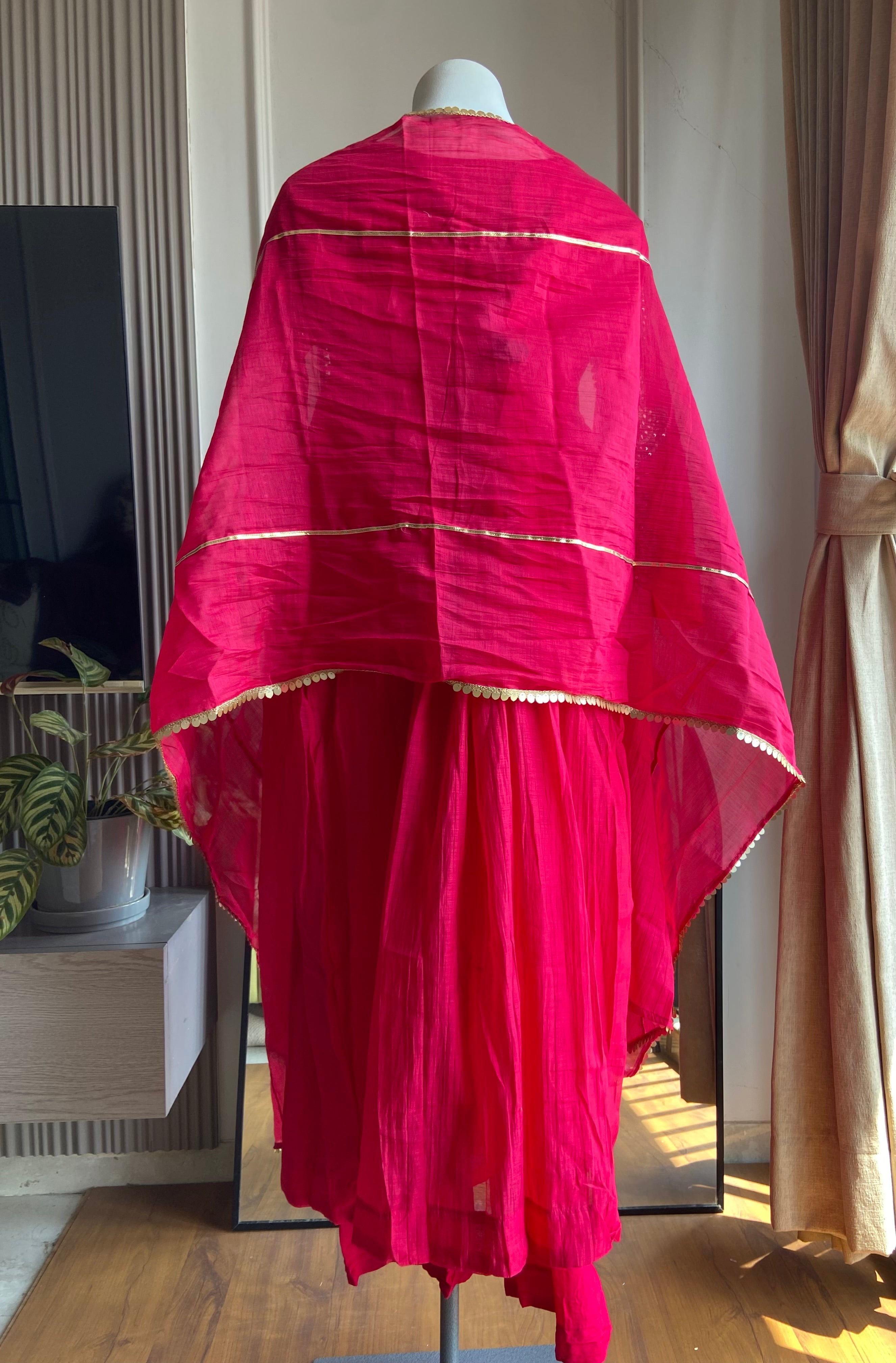 Reshma hand work round neck- Rani Pink