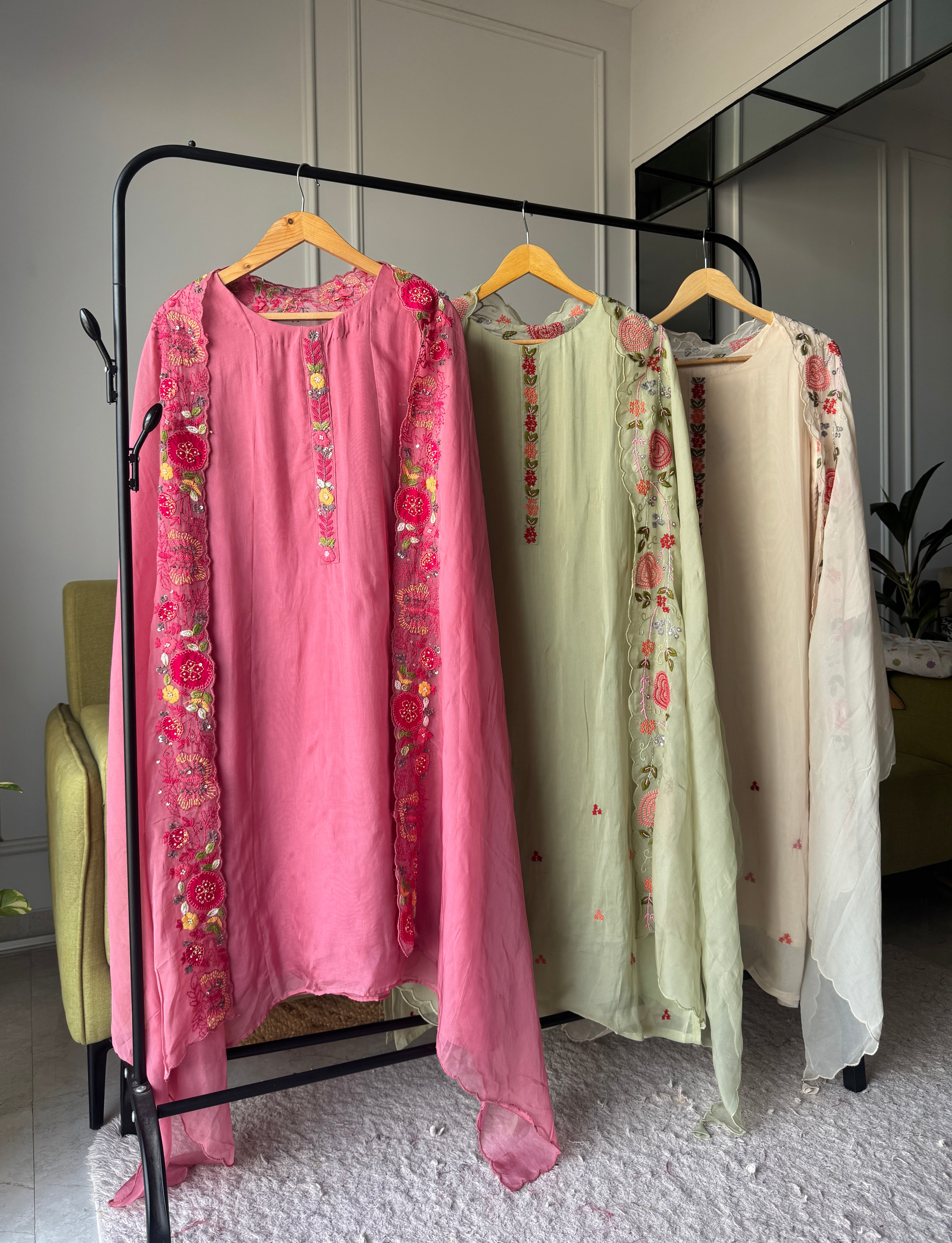 Dhrishti Organza Heavy Dupatta