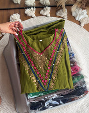 Hiya Mul Chanderi Mirror Work Dress- Green