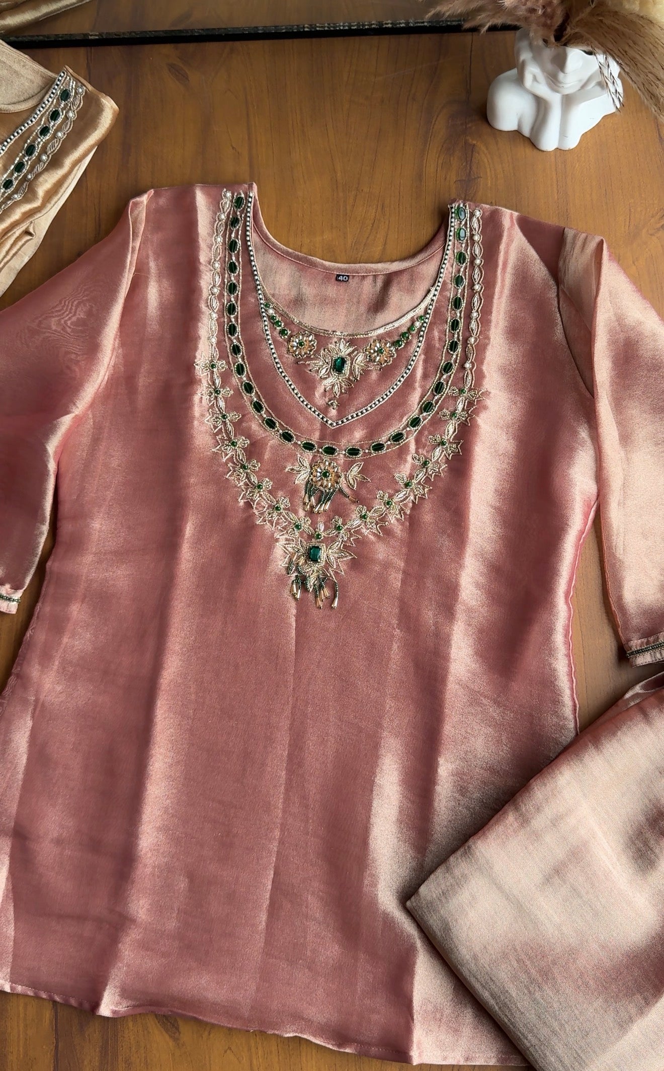 Anushka Jewal Neck Coord Set -Pink