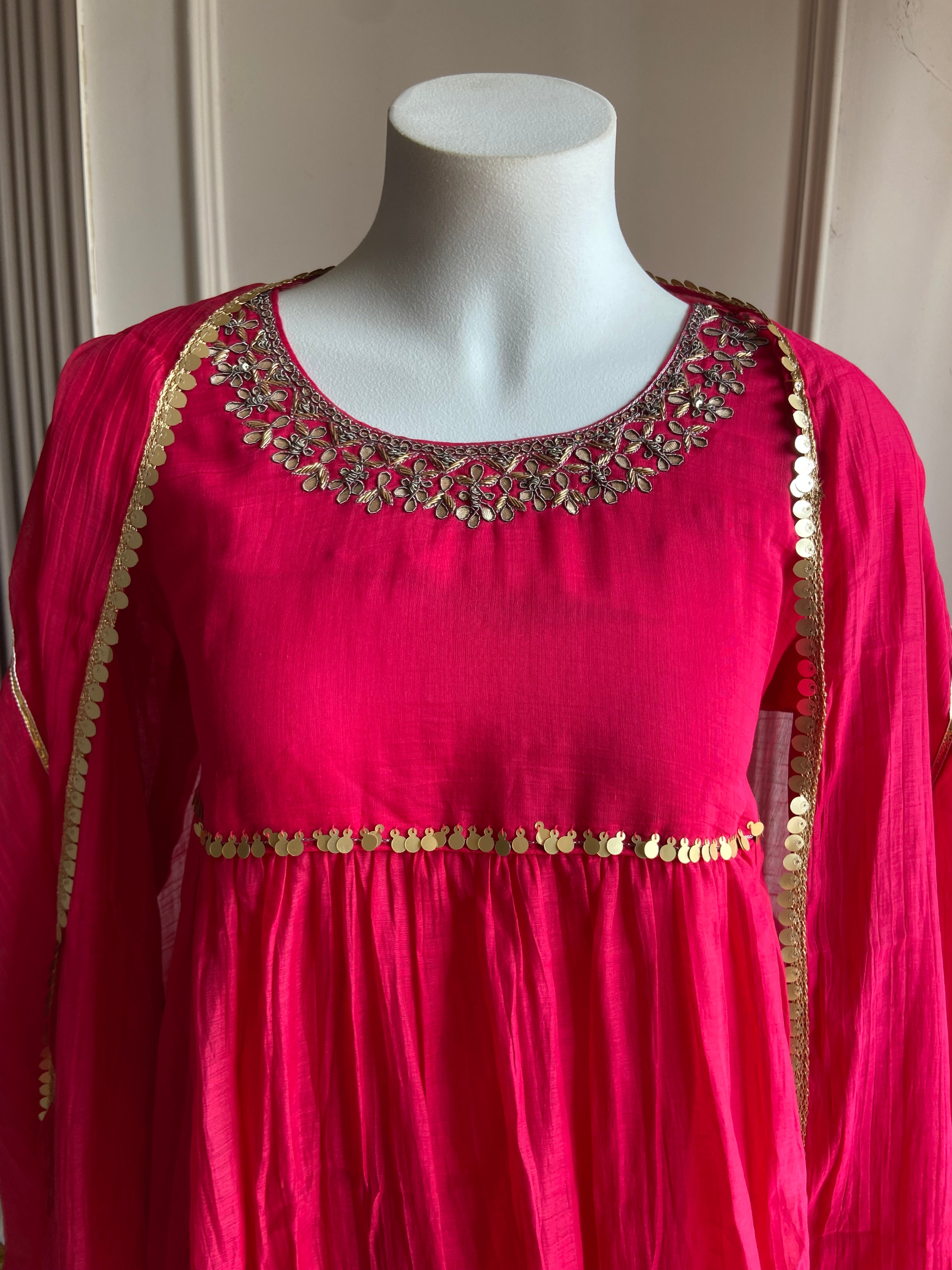 Reshma hand work round neck- Rani Pink