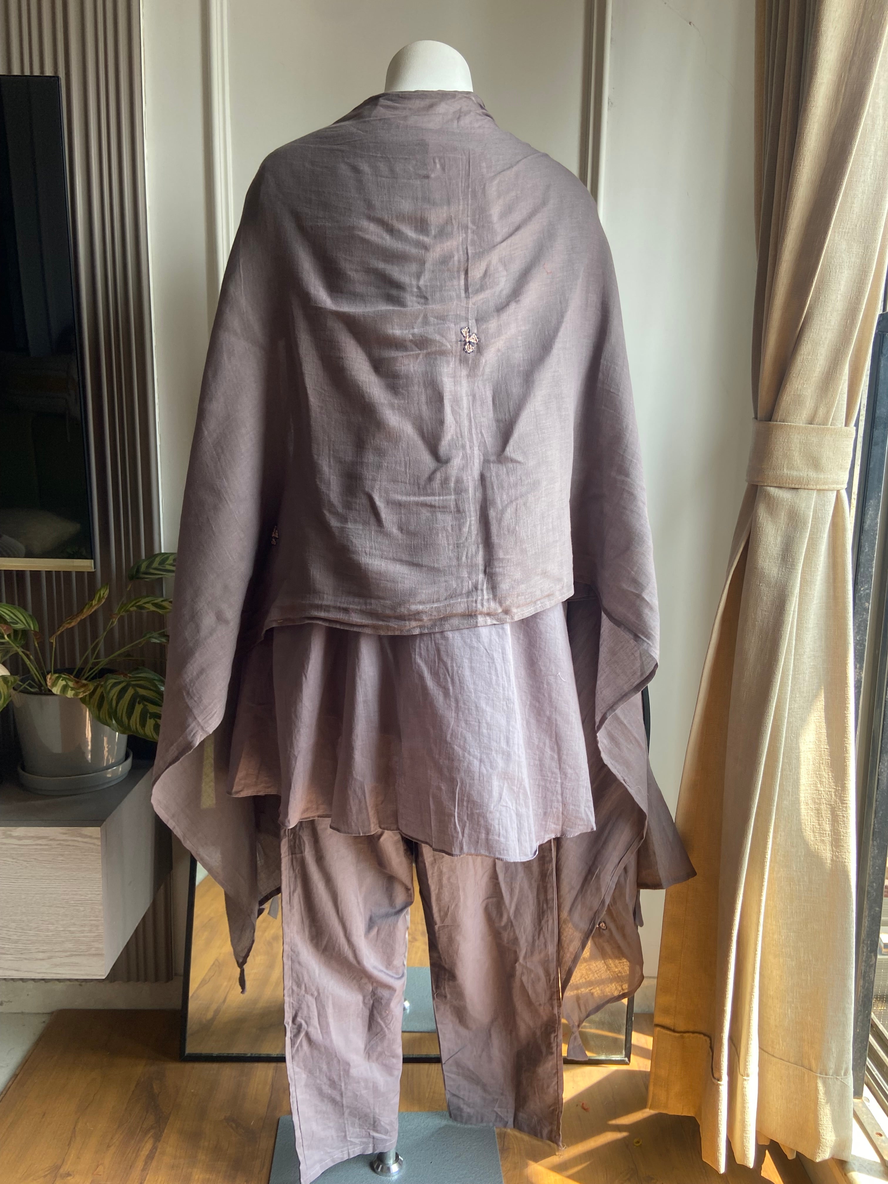 Ridhima  v neck mul Chanderi