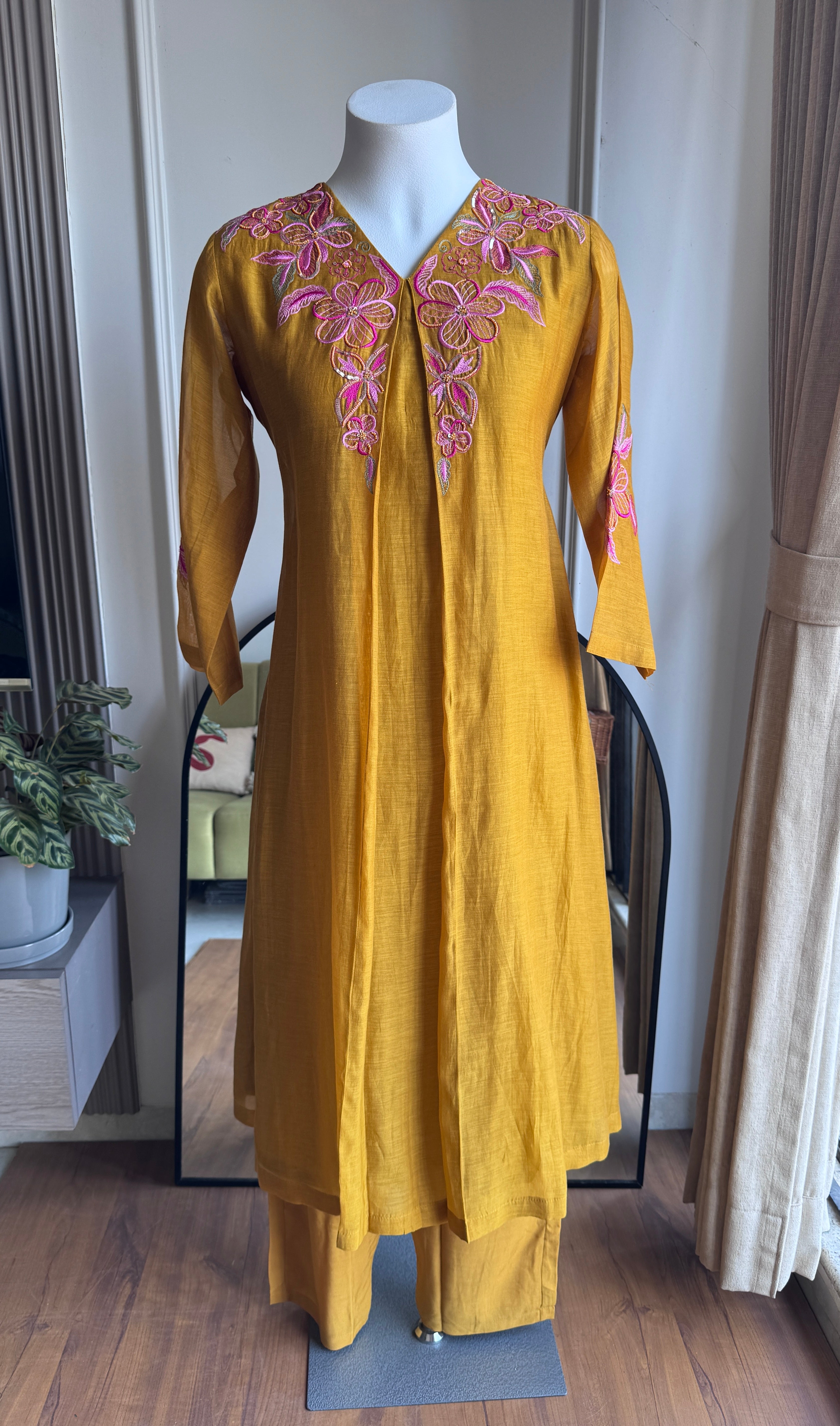 Julie Handwork Mul Chanderi Deess- Musturd Yellow