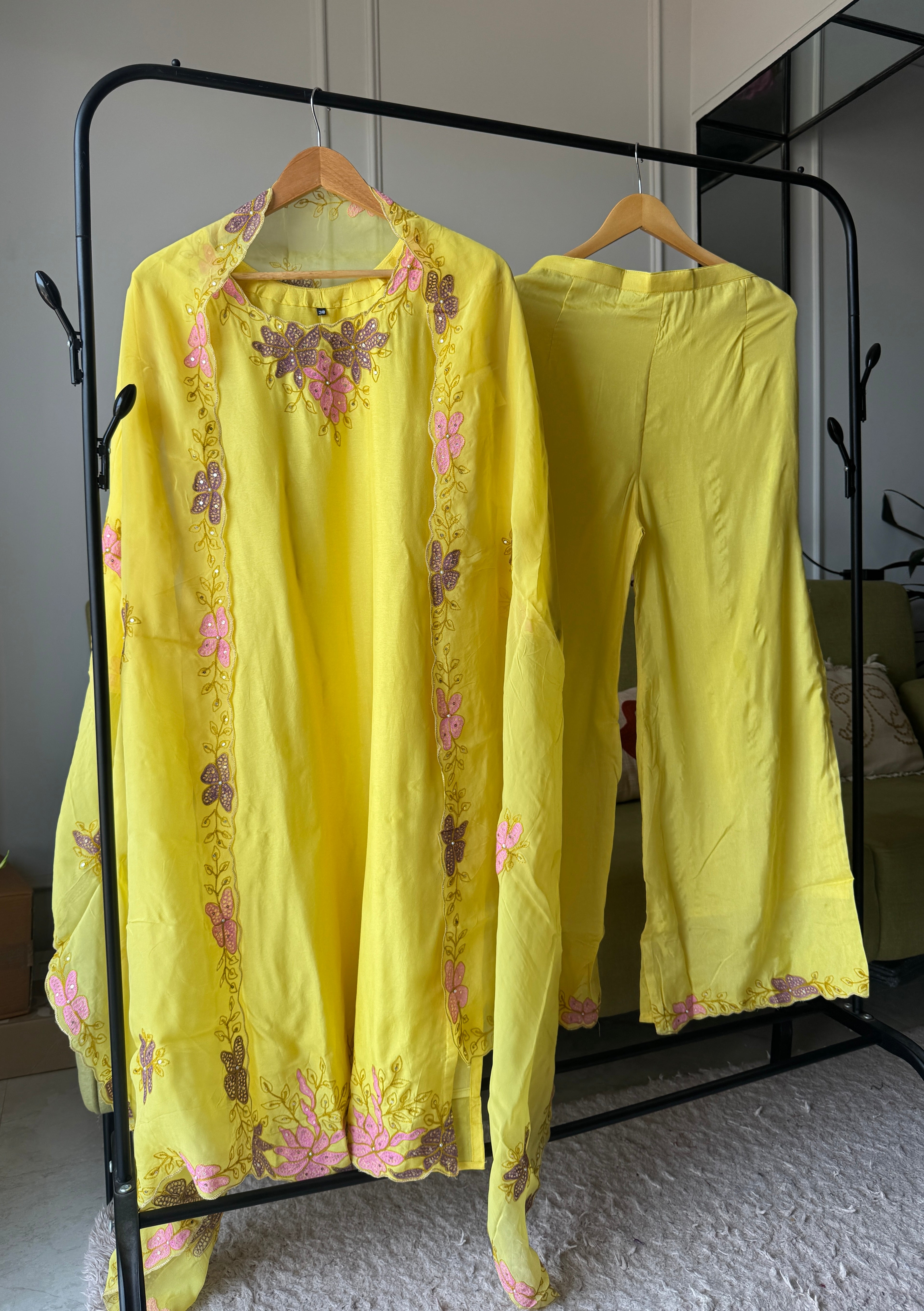 Jaya Embroided Set