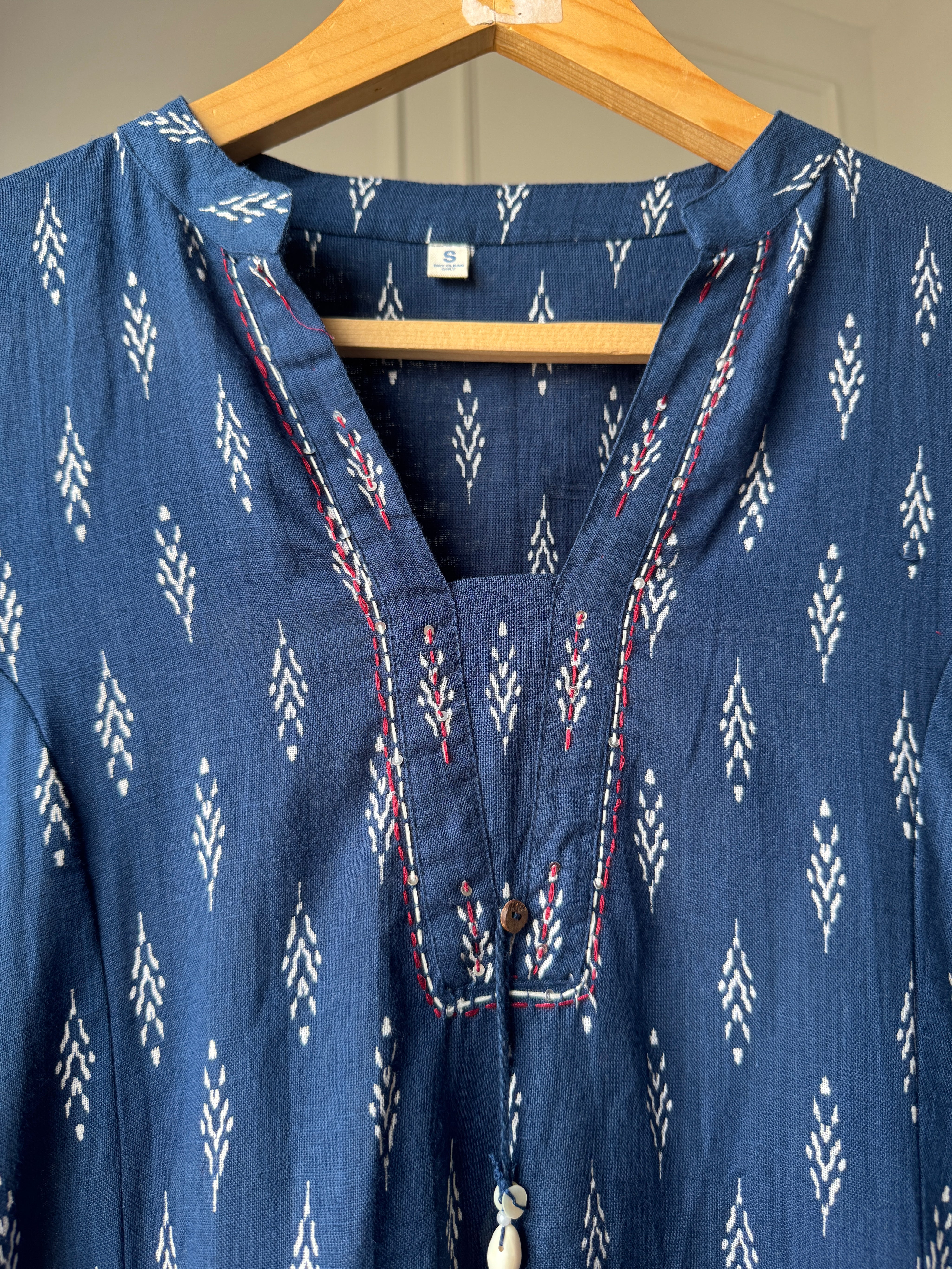 Sashi Kurti And Pants Set