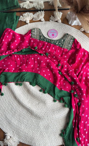 Chavi Bandhani Coords- Green with Pink