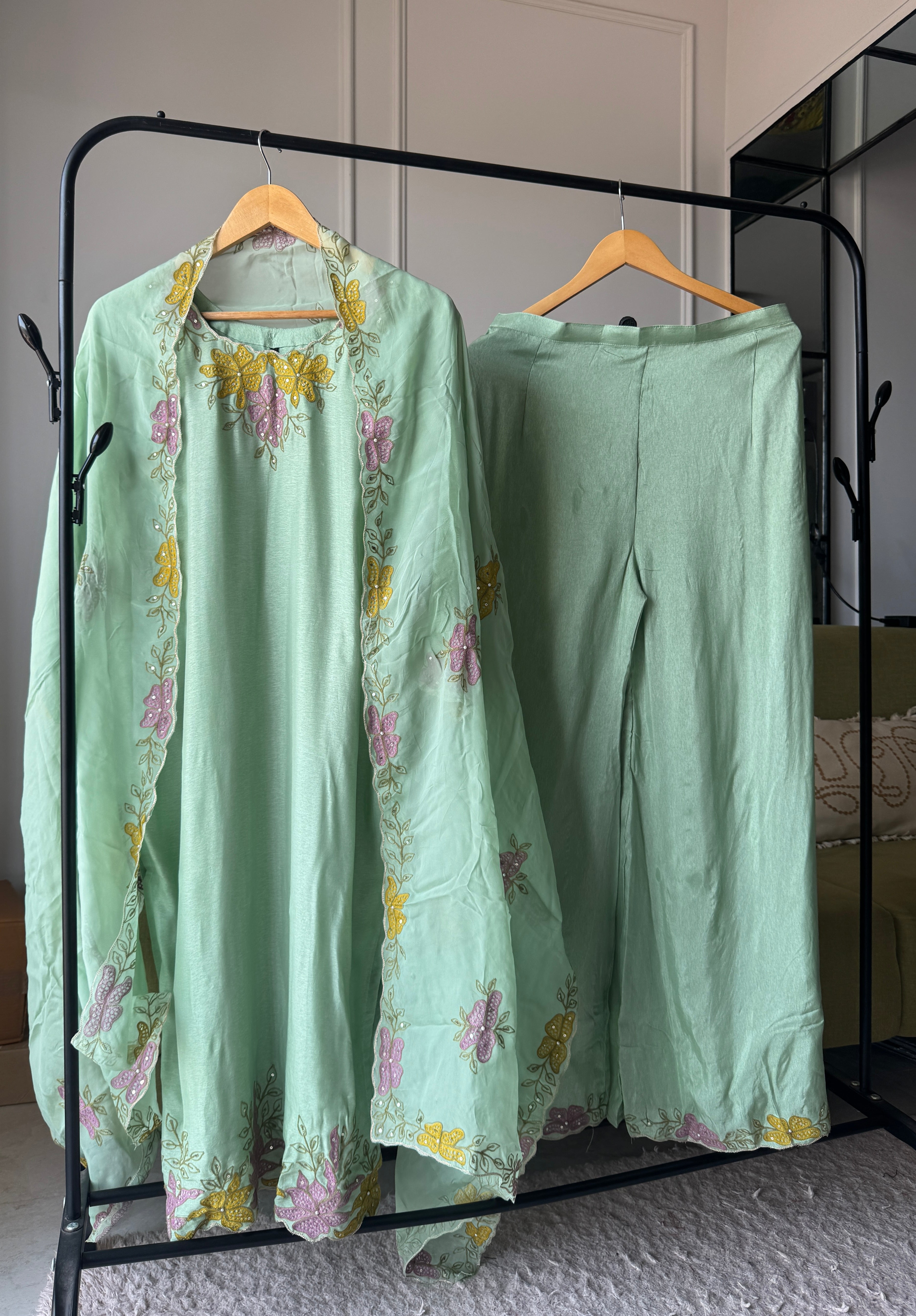 Jaya Embroided Set