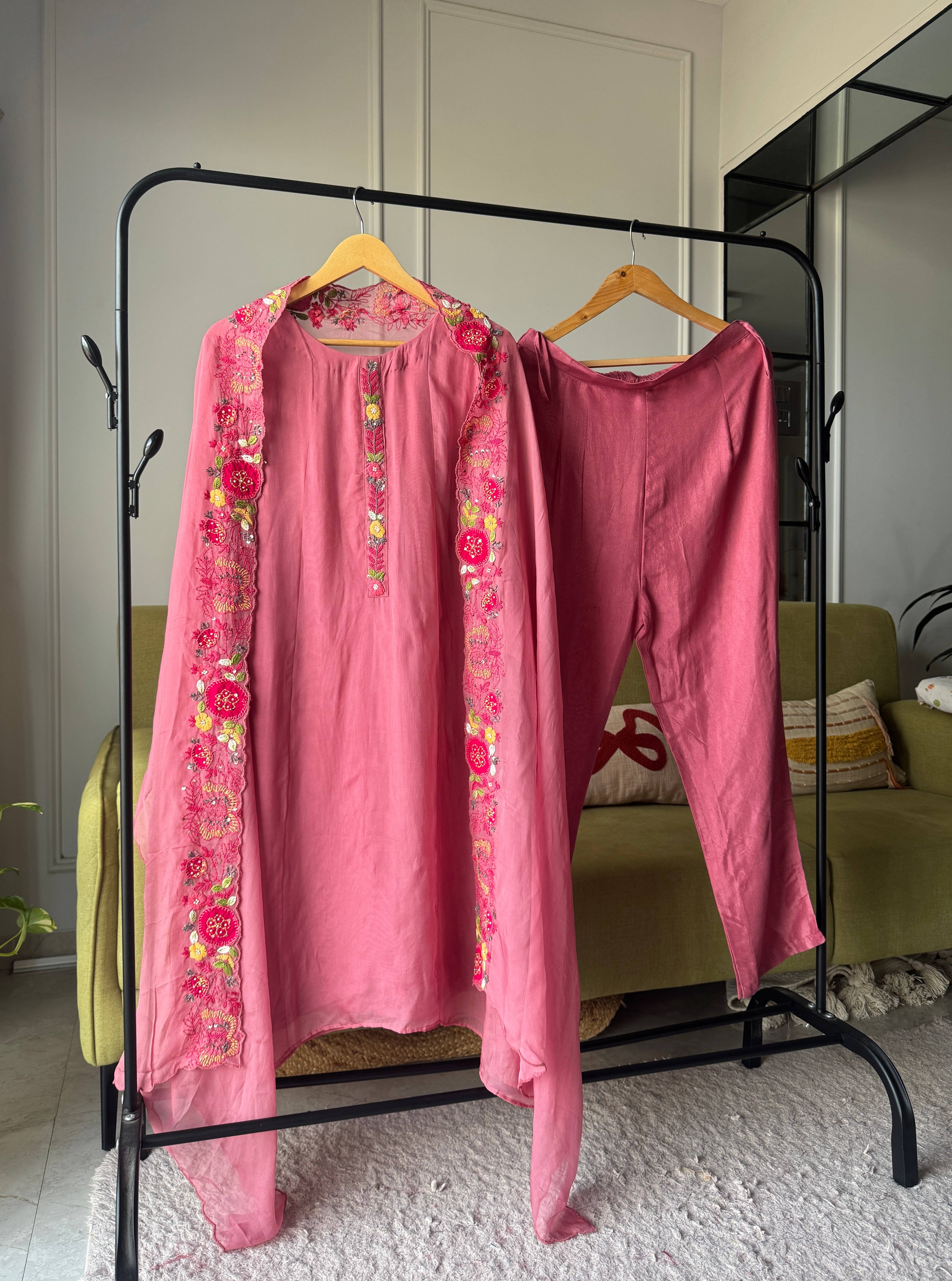 Dhrishti Organza Heavy Dupatta