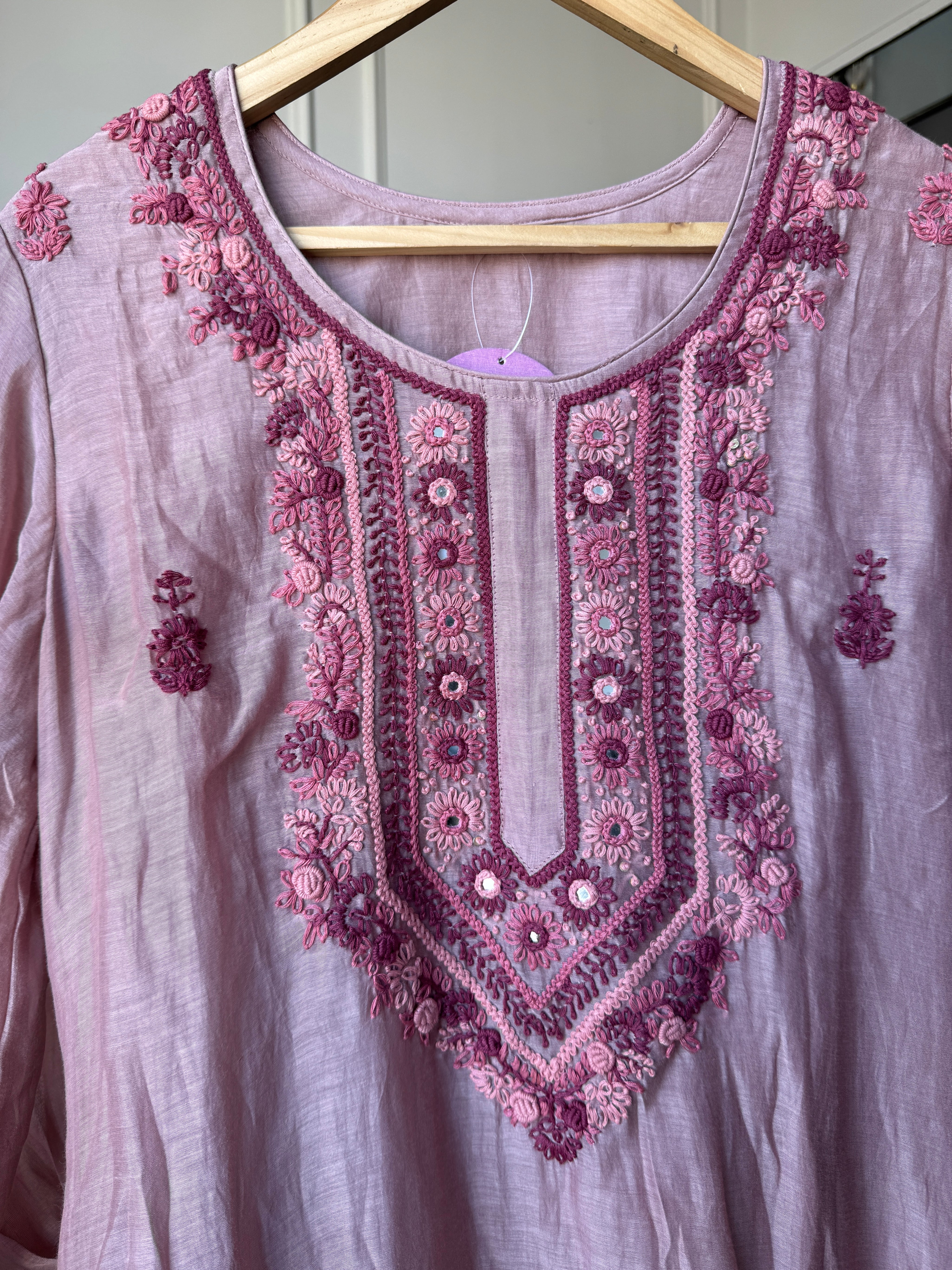 Rinkle Embroided Mul Chanderi Dress- Dusty Pink