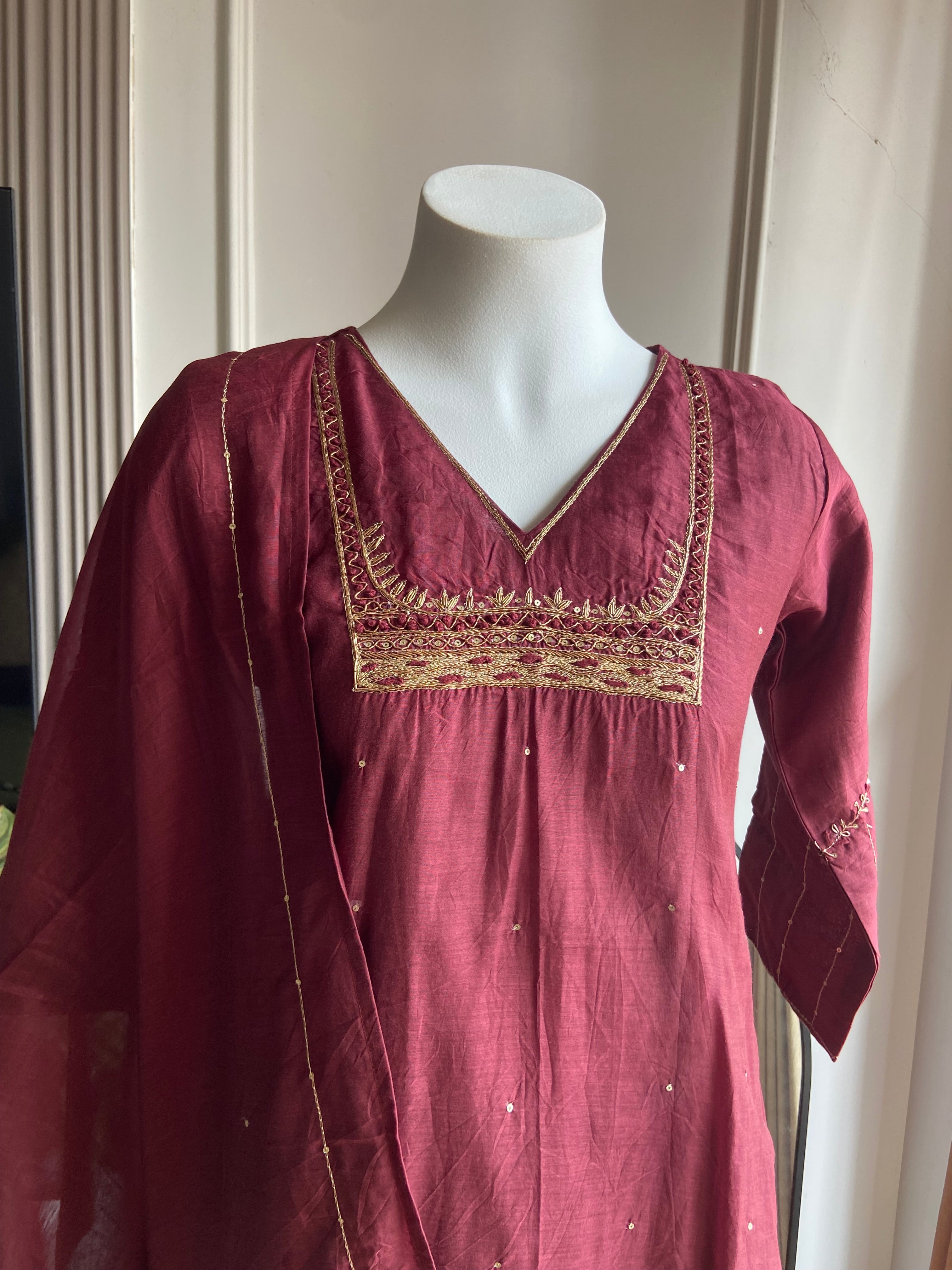 Aastha box neck mul Chanderi dress- Maroon