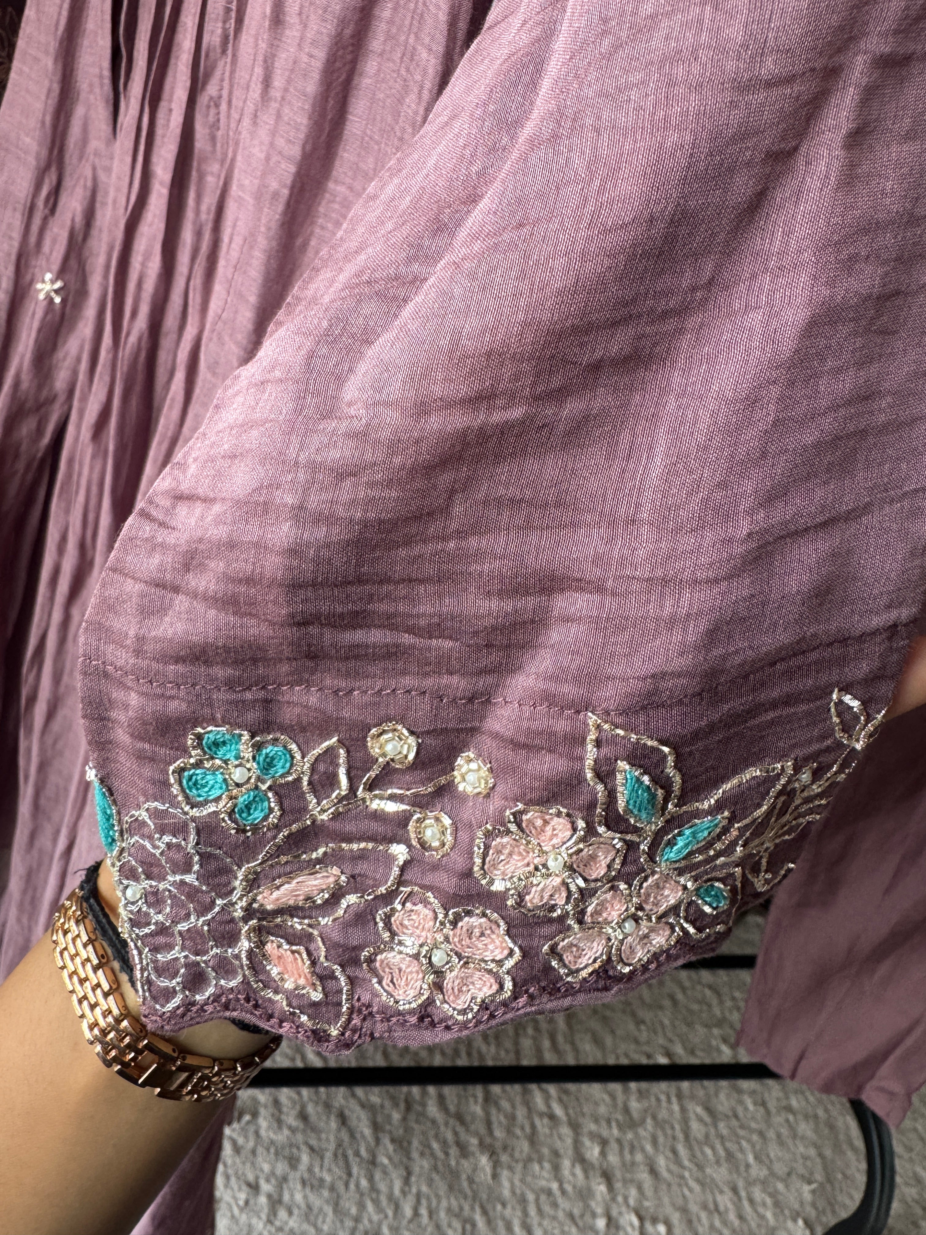Girija Mul Chanderi Anarkali Kurti With Pants