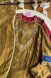 Shama Hand  Zardoshi Aline Dress- Mehndi Green