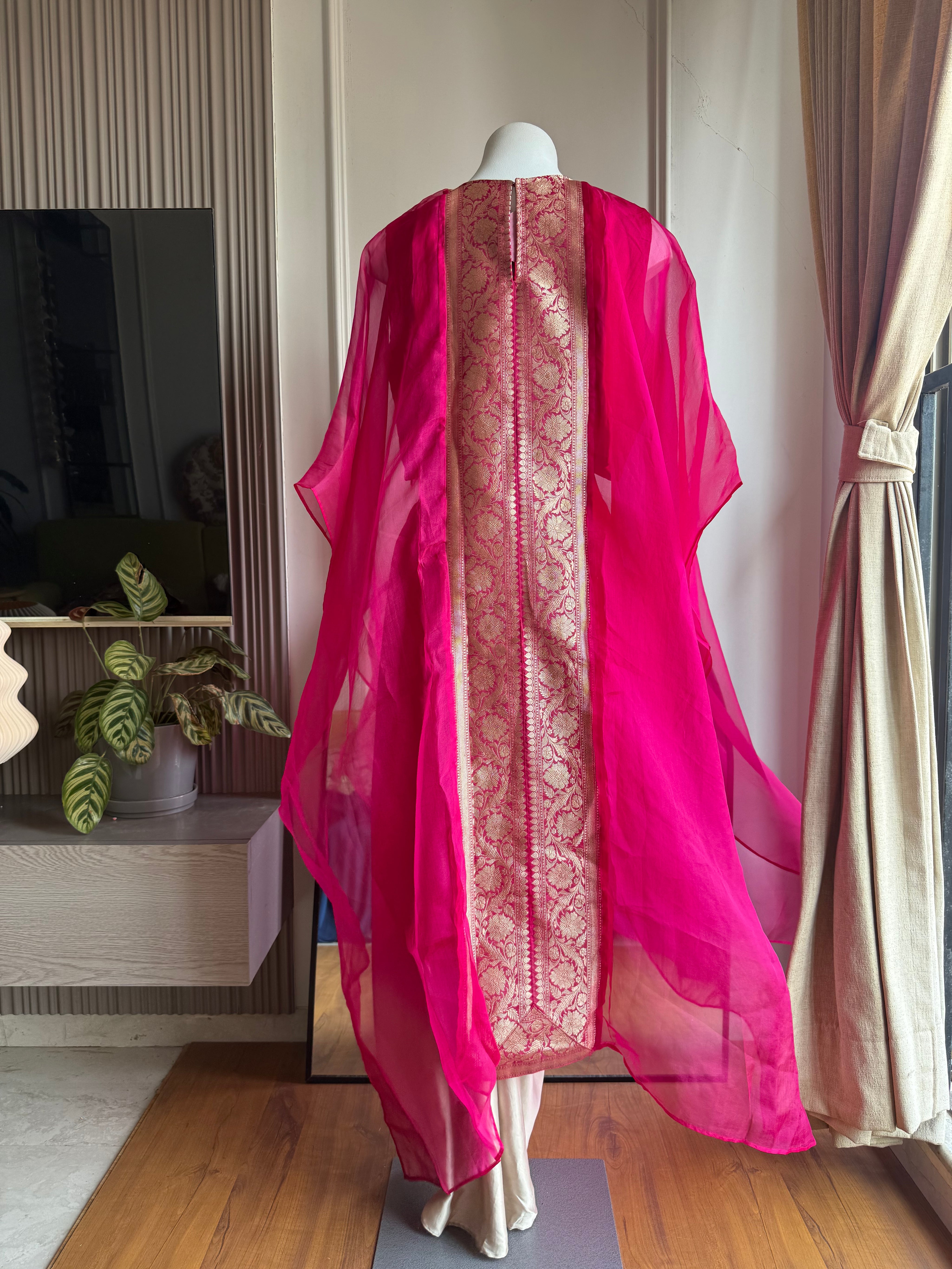 Damini Banarasi patchwork cape with blouse and omber skirt- Rani Pink