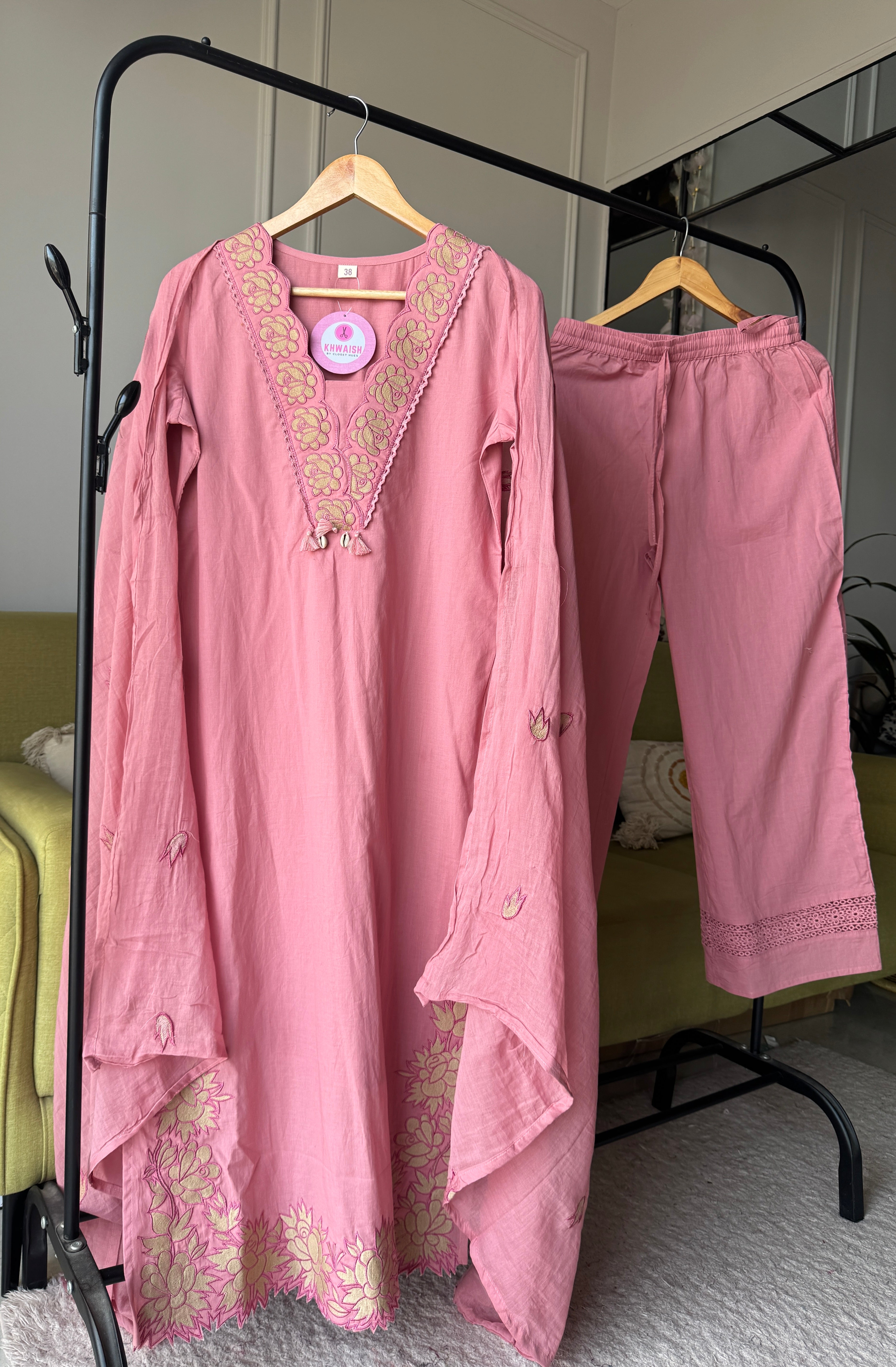 Monika Scalloped Neck Embroided Dress- Baby Pink