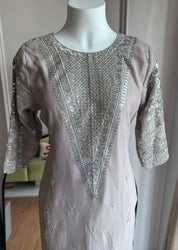 Nili Handwork Dress- Grey