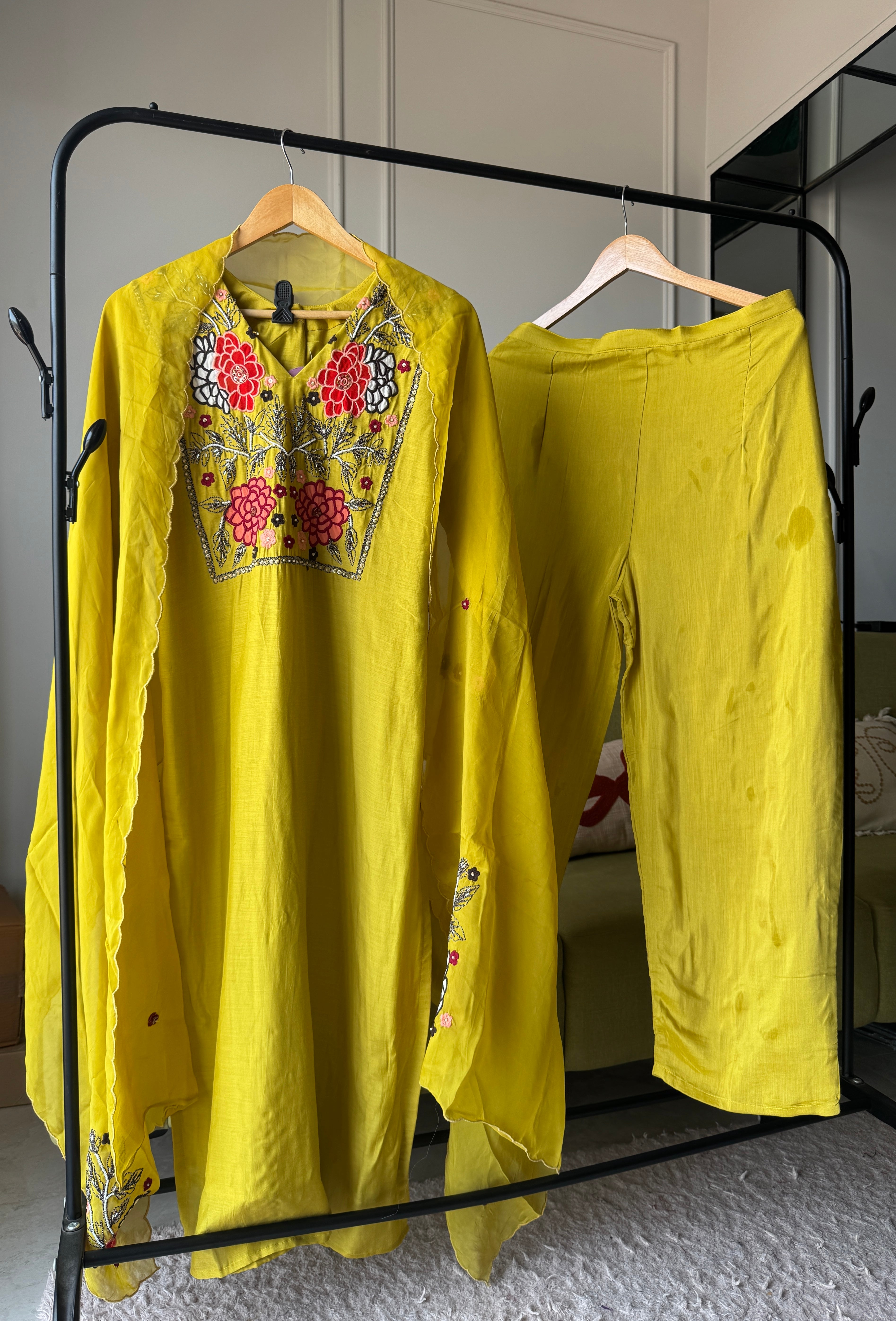 Meera Embroided Set