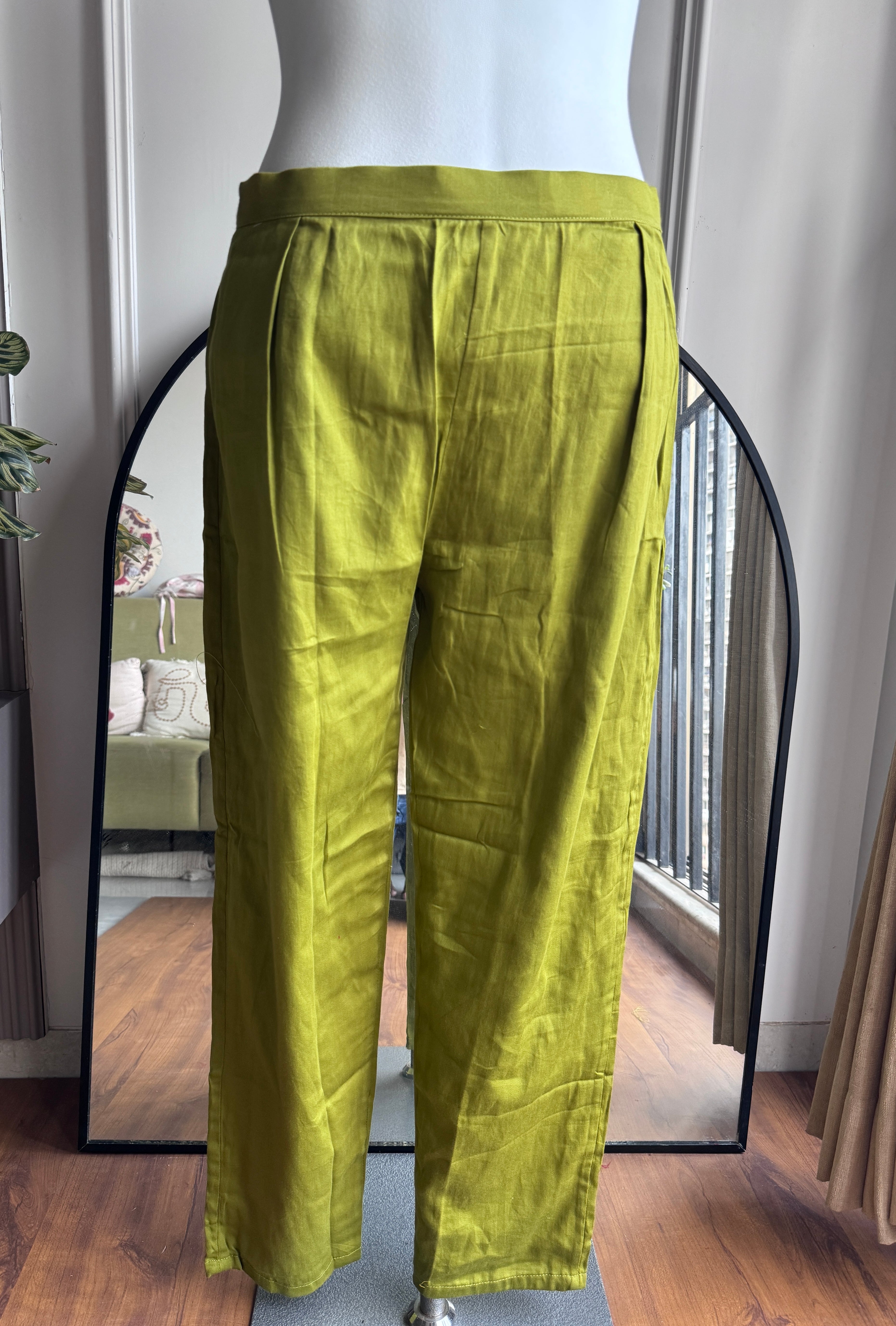 Sweena Handwork Mul Chanderi Dress- Pista Green