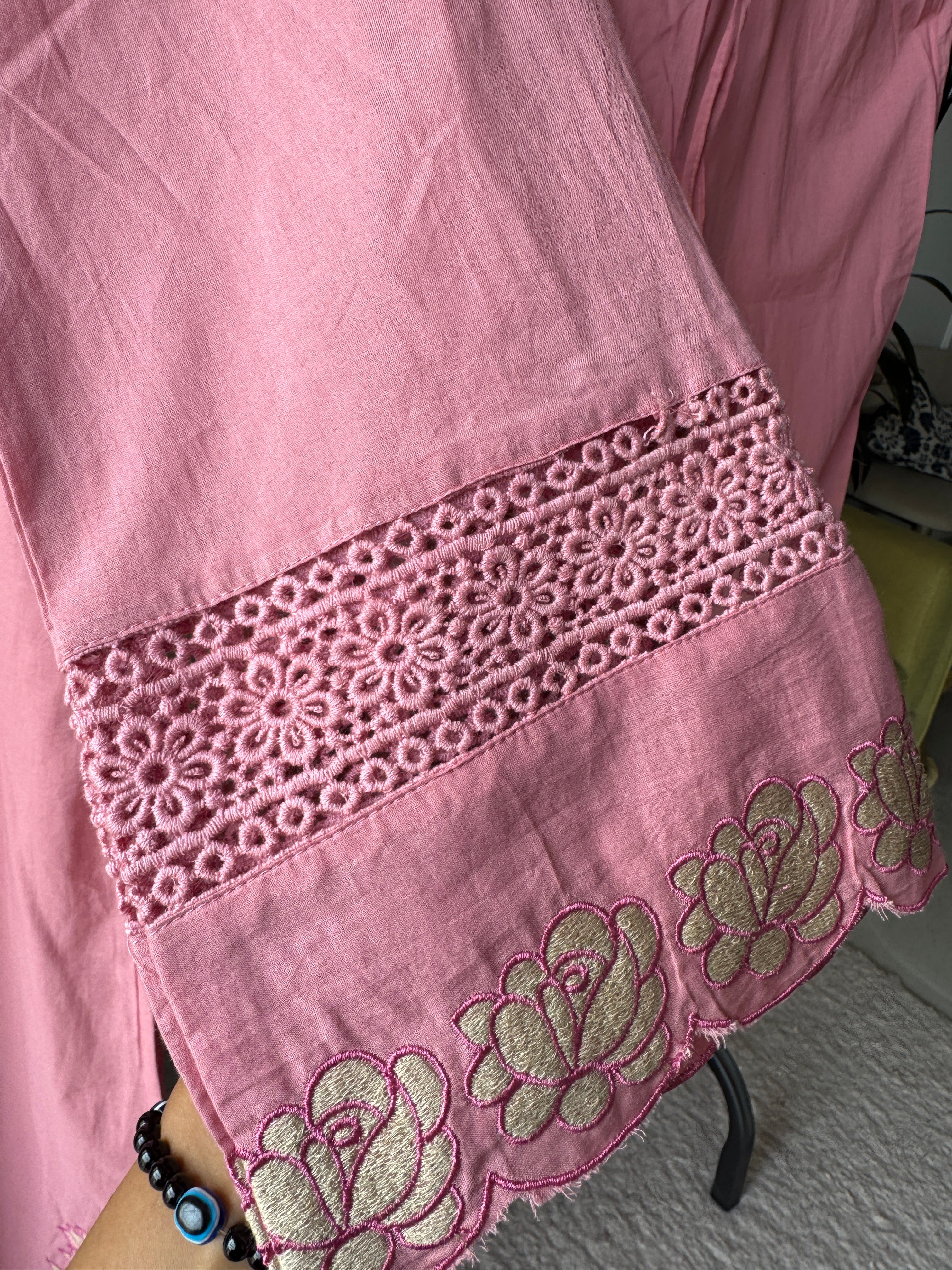 Monika Scalloped Neck Embroided Dress- Baby Pink