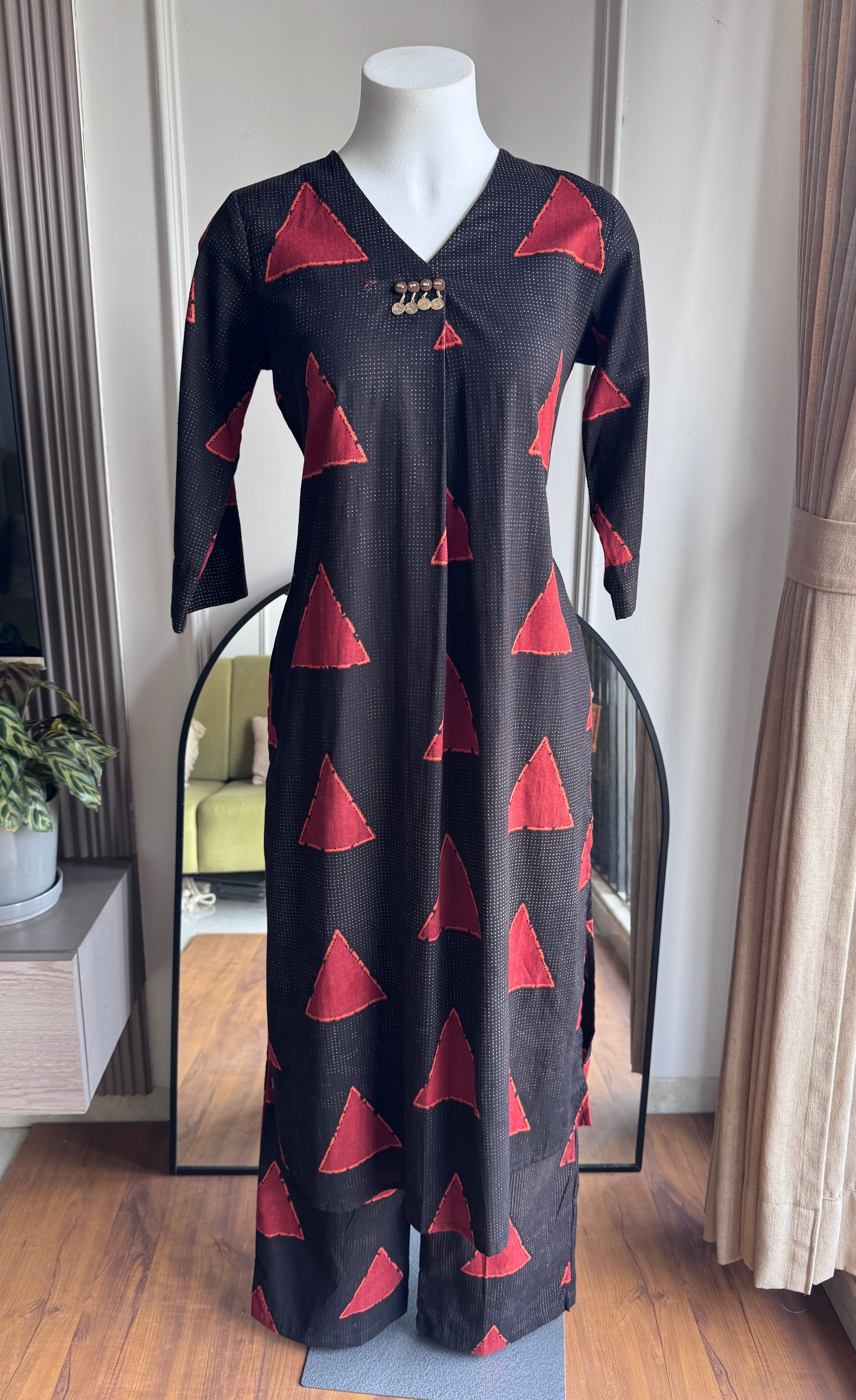 Aachal Print Cotton Dress- Black
