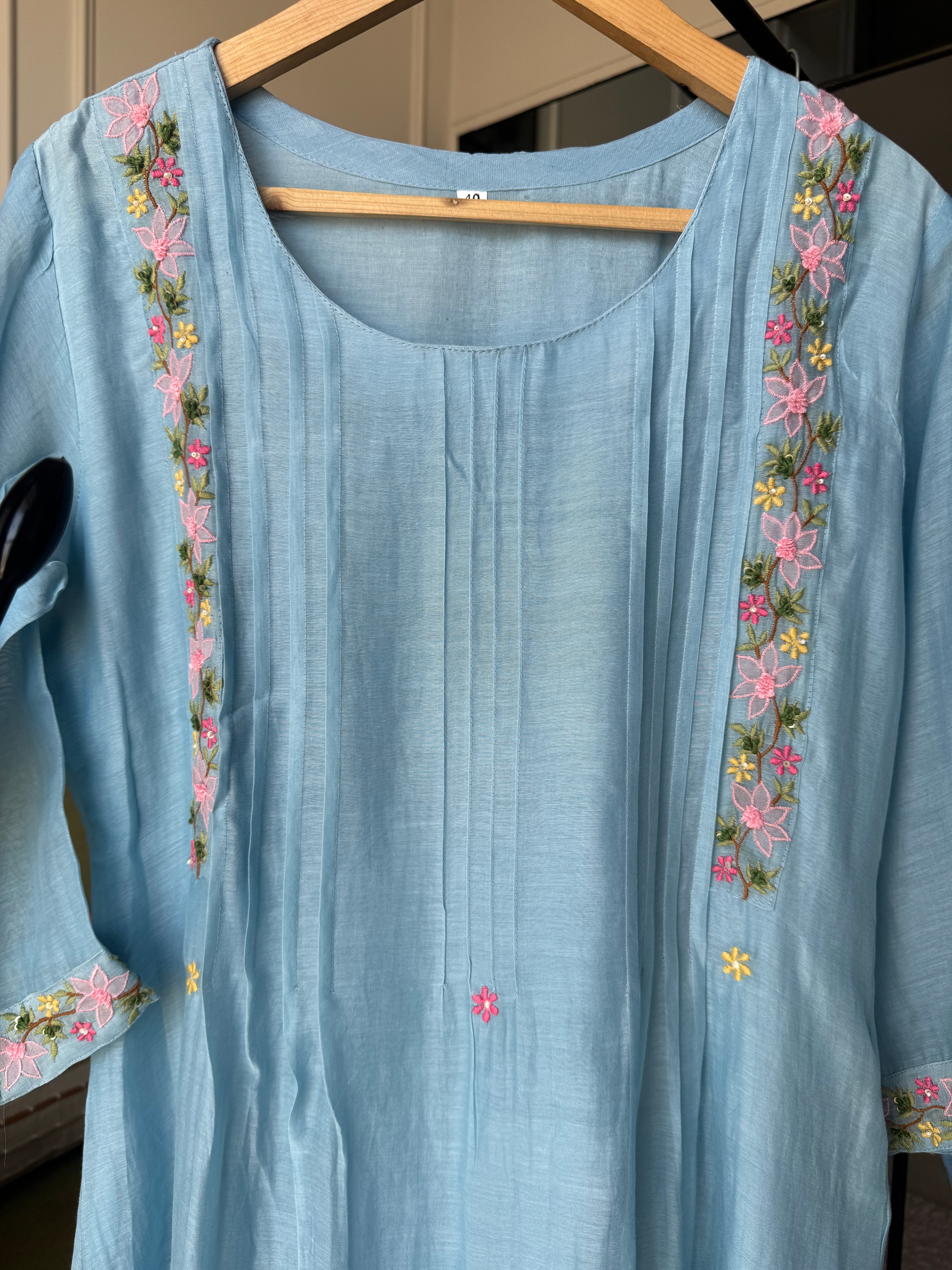 Jenny Embroidered Set