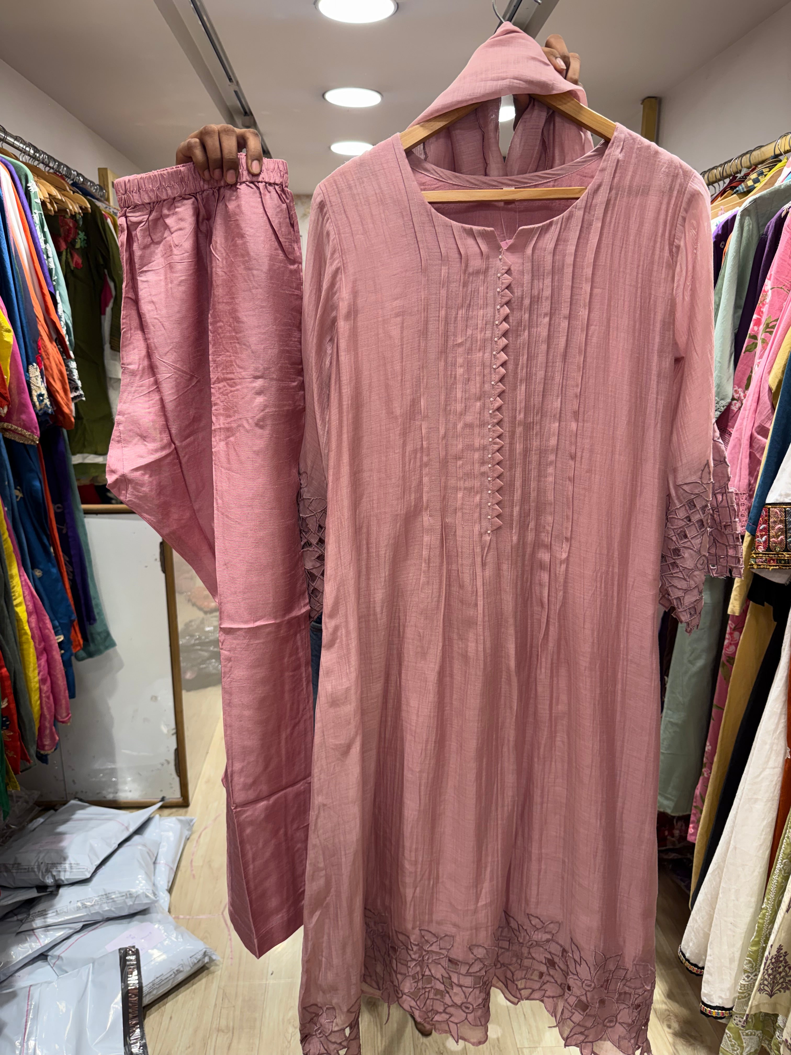 Eshika Mul Chanderi Cut Work Dress- Dusty Pink