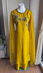 Bristhi Handwork Set- Yellow