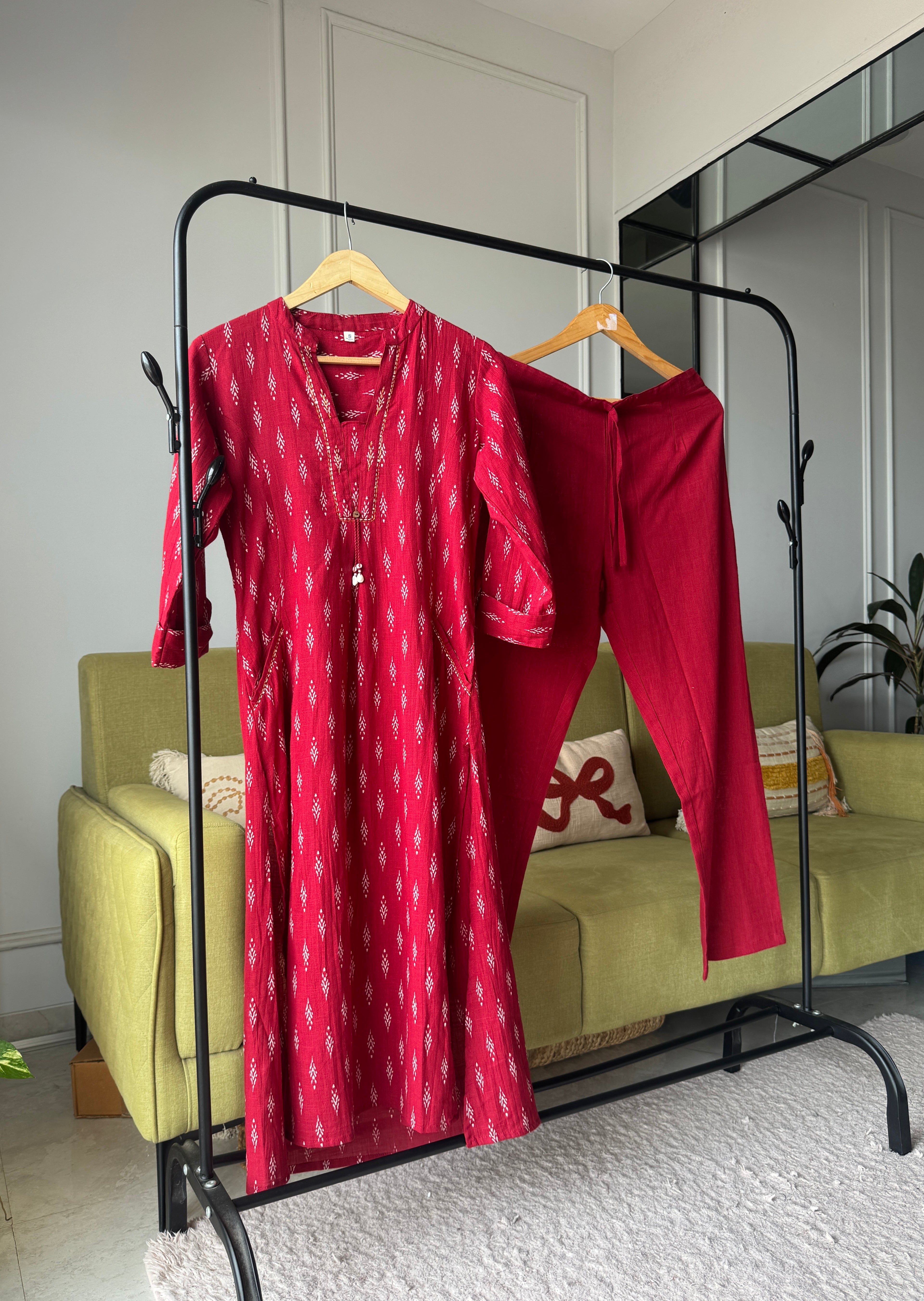 Sashi Kurti And Pants Set