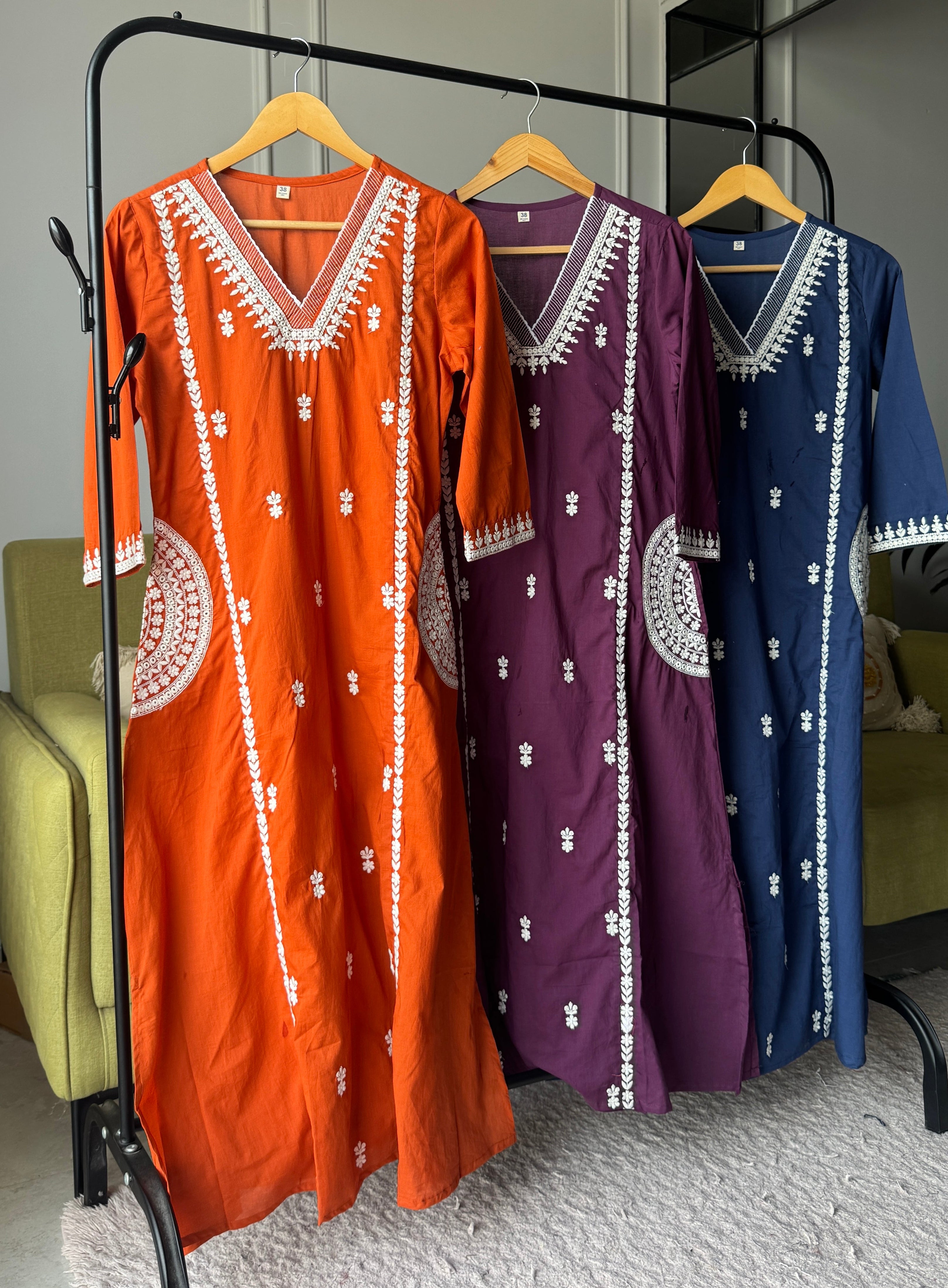 Jhalak Embroided Kurti With Pockets And Pants