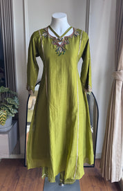 Pooja Necklaces Mul Chanderi Dress-Green