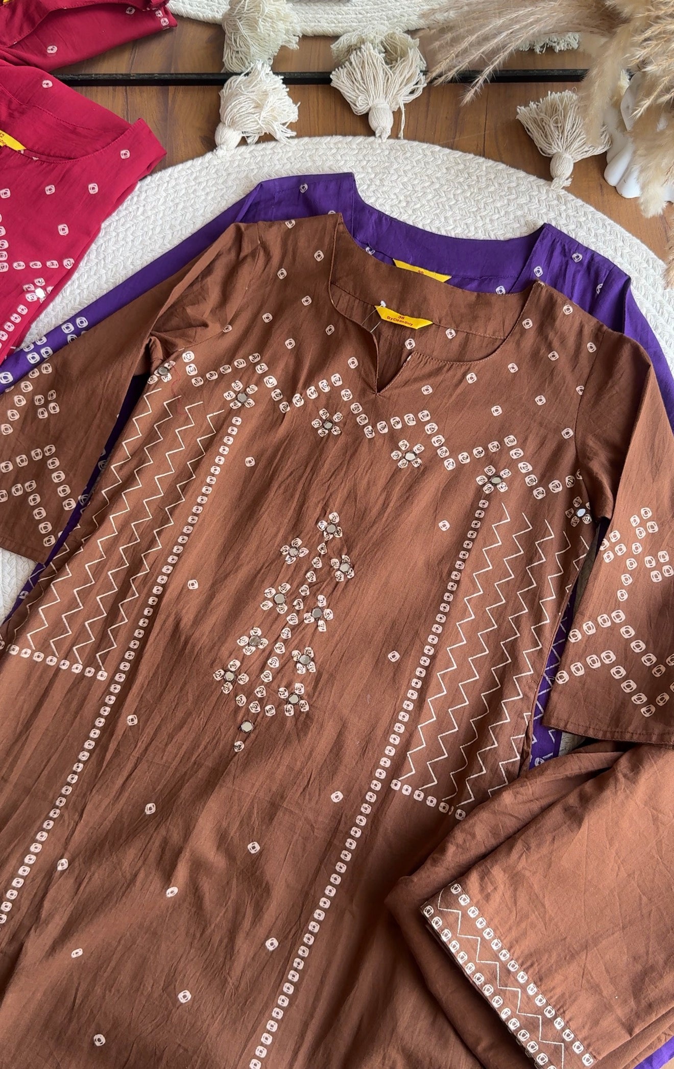Raha Bandhej Straight Cut- Brown
