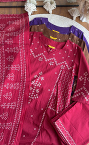Raha Bandhej Straight Cut- Red