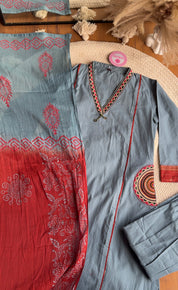 Genelia patchwork pocket dress