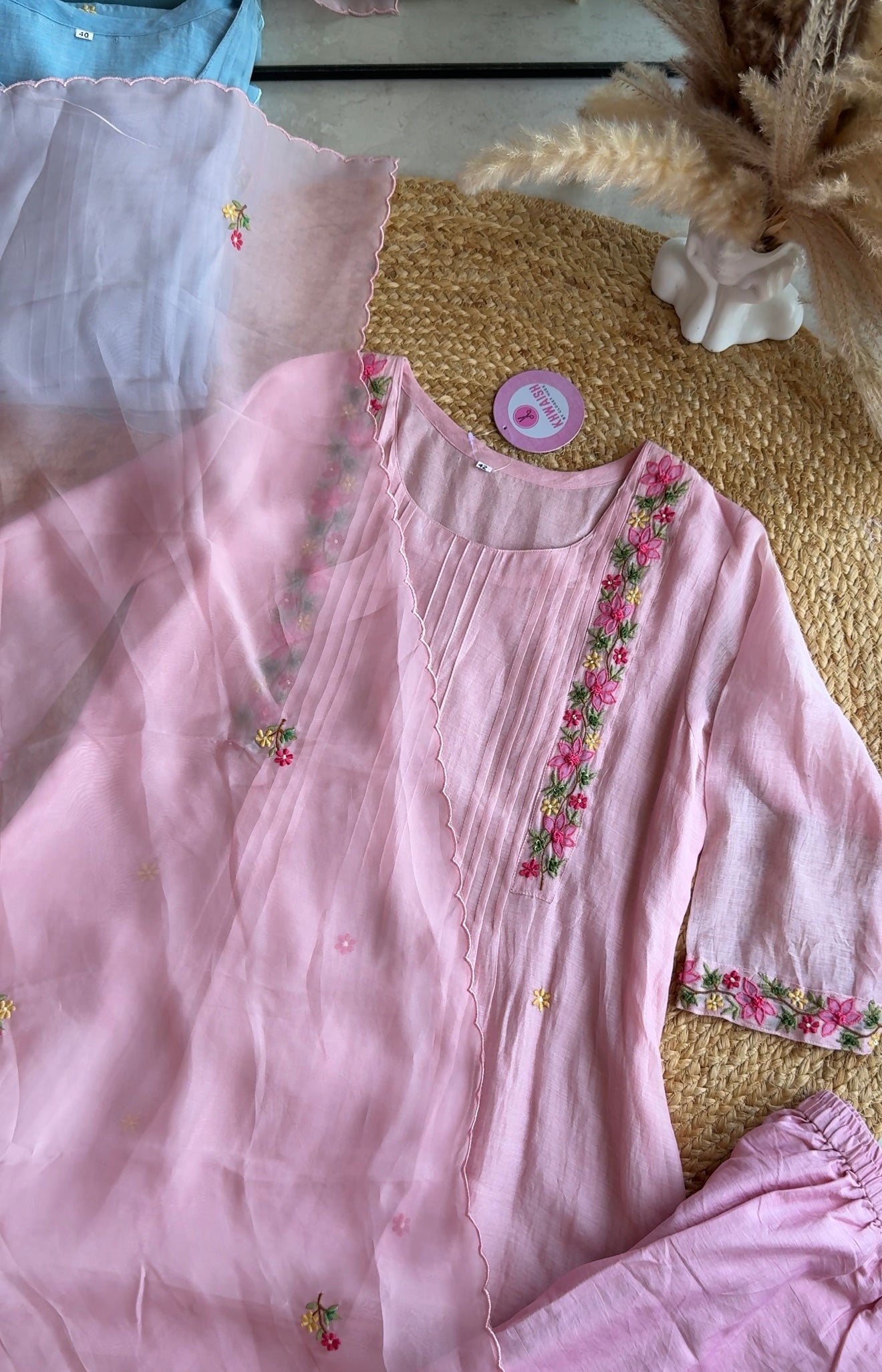 Jenny Embroidered Set