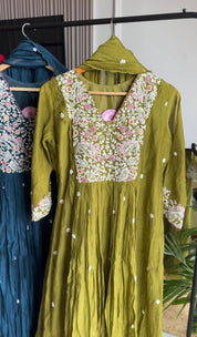 Radhika scalloped neck embroidery dress