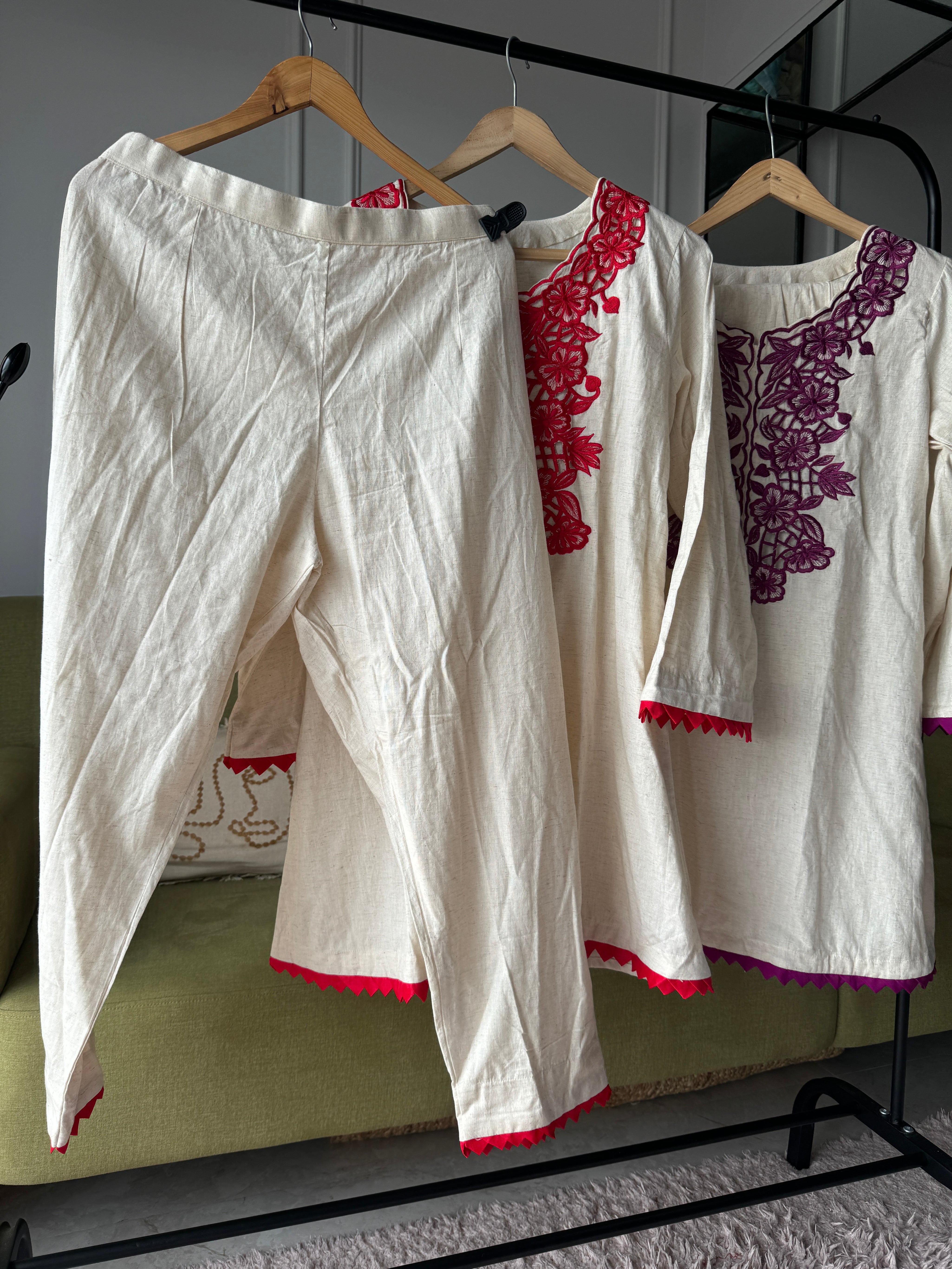 Pari cut work coord set