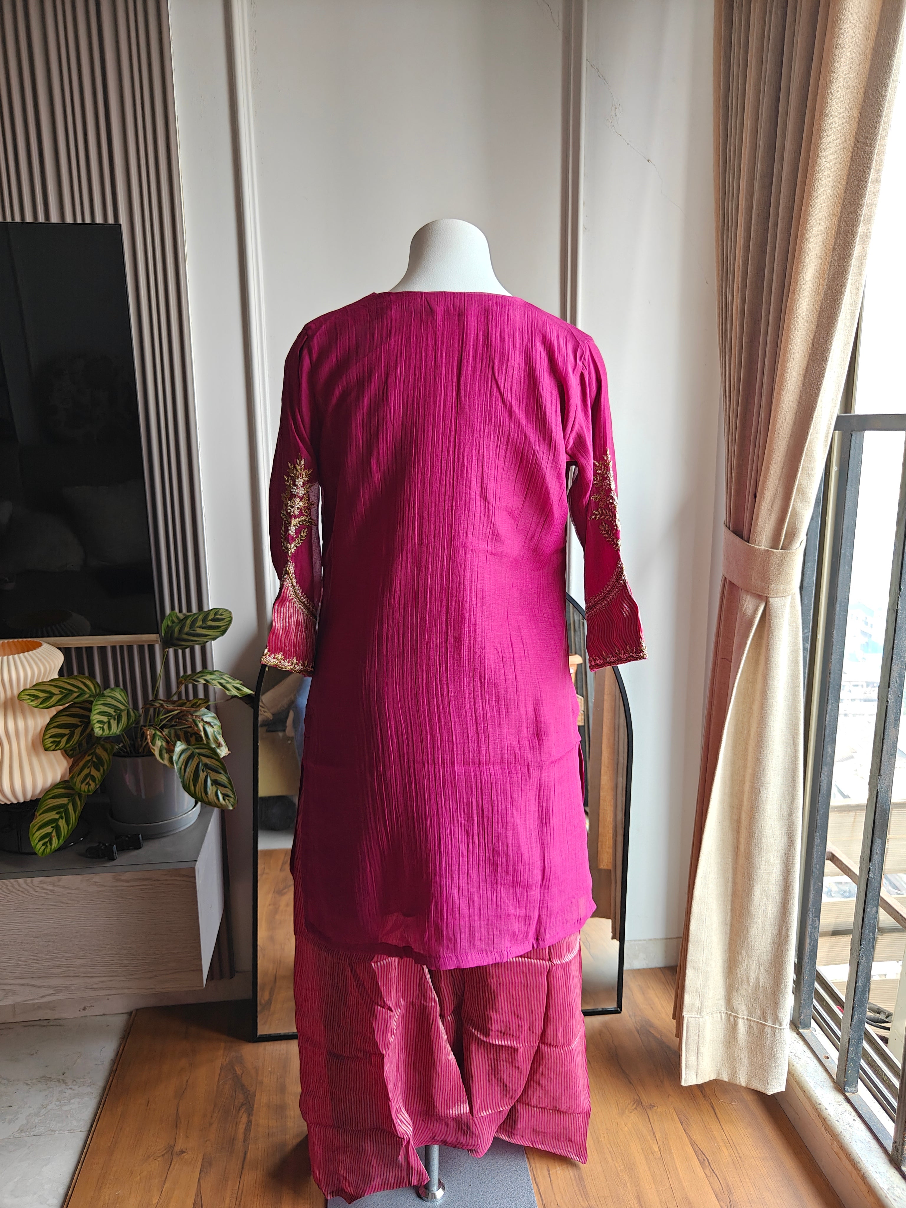 Pavitra Pure mul chanderi short kurta with tissu plazzo hot pink