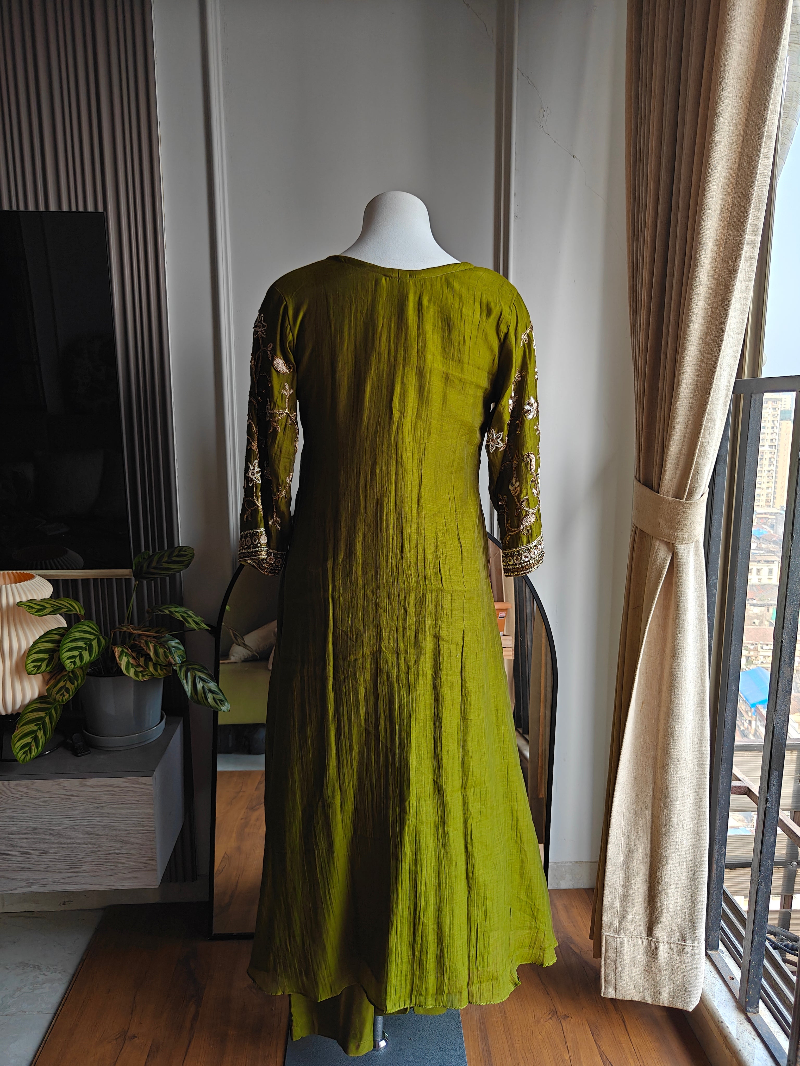 Sima Necklace Handwork Dress- Green